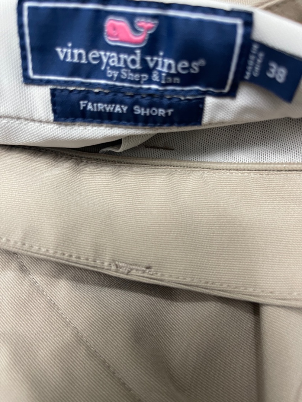 vineyard vines fairway shorts tan golf shorts Men's Tan Shorts 38 - Picture 6 of 6